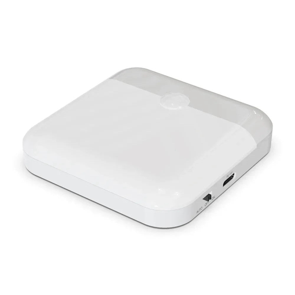 Rechargeable motion-sensor night light, magnetic