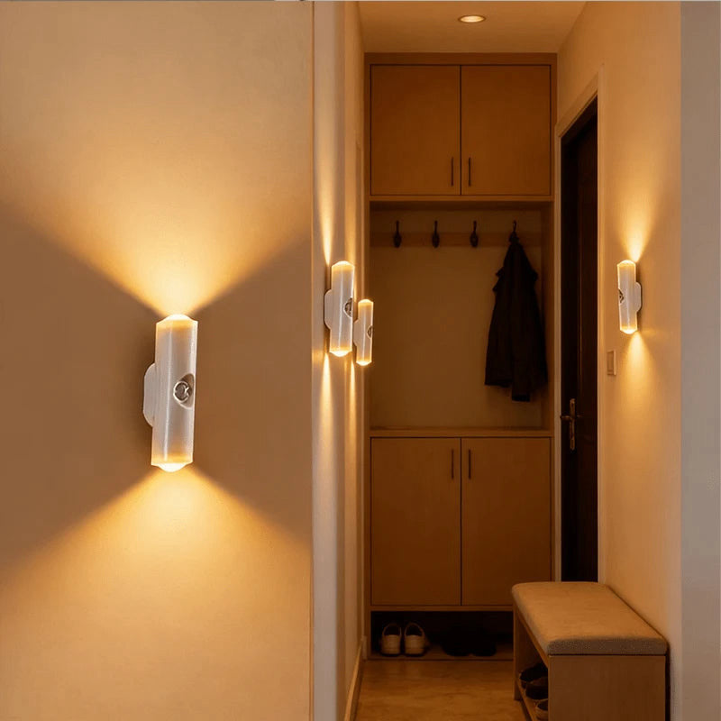 Magnetic motion-sensor wall spotlight, rechargeable